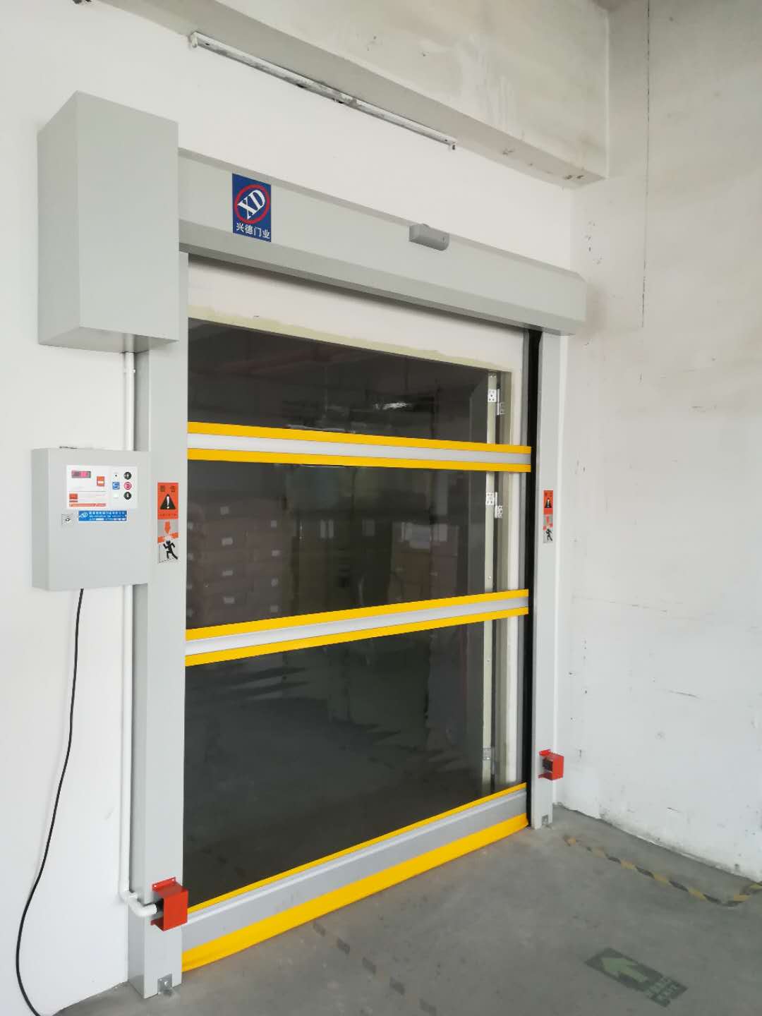 佛山高速卷簾門(mén)溫度過(guò)高的原因是什么？該如何呢？